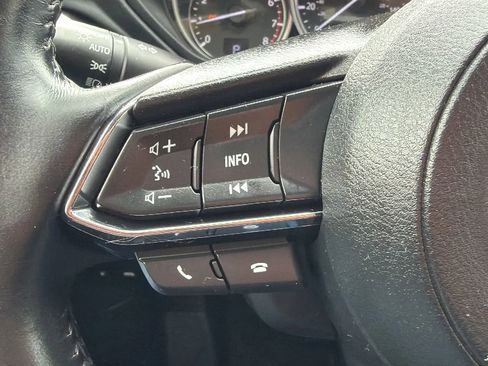 Used 2018 MAZDA CX-5 Touring w/ Preferred Equipment Package AWD/4WD image 12