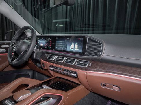 New 2026 Mercedes-Benz GLS 450 4MATIC image 15