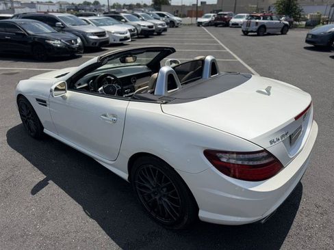Used 2015 Mercedes-Benz SLK 350 image 12