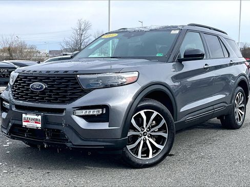 Used 2022 Ford Explorer ST-Line image 1