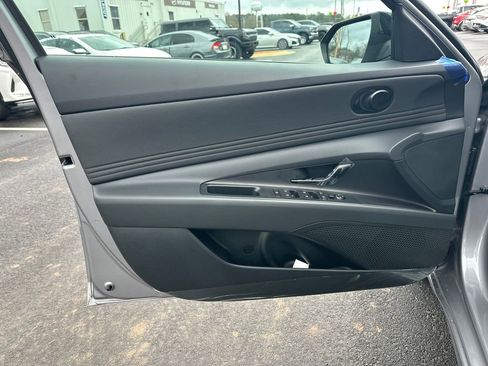 New 2025 Hyundai Elantra Sport image 10