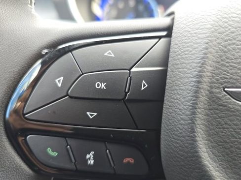 New 2026 Chrysler Pacifica Select AWD/4WD image 19