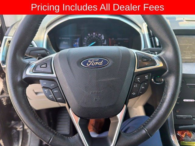 Used 2015 Ford Edge Titanium FWD image 8