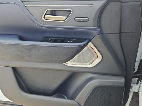 New 2026 INFINITI QX80 4WD w/ Sport Exterior Package image 22