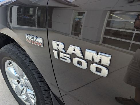 Used 2017 RAM 1500 Big Horn AWD/4WD image 44