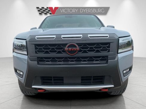 Used 2025 Nissan Frontier Pro-X RWD image 9