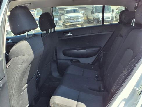 Used 2021 Kia Sportage LX image 13