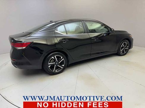 Used 2024 Nissan Sentra SV FWD image 5