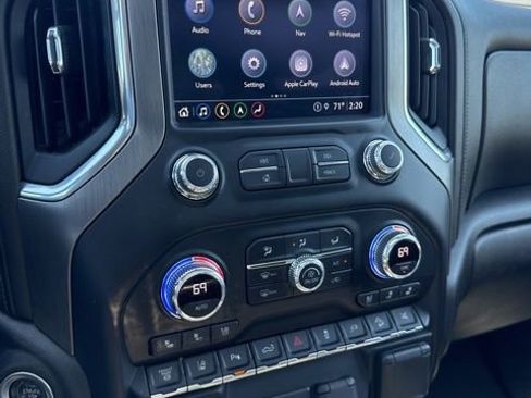 Certified 2022 GMC Sierra 3500 Denali w/ Denali Black Diamond Edition AWD/4WD image 22