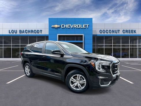 Used 2024 GMC Terrain SLE AWD/4WD image 1