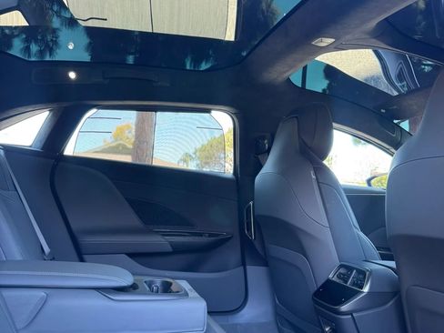 Used 2024 Lucid Air Touring AWD/4WD image 24