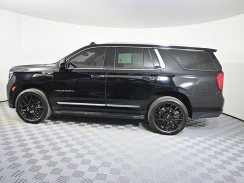 Used 2023 GMC Yukon SLT image 3