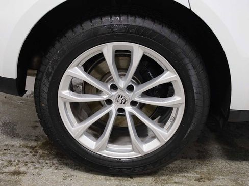 Certified 2026 Porsche Macan image 38