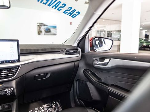Used 2024 Ford Escape Platinum AWD/4WD image 37