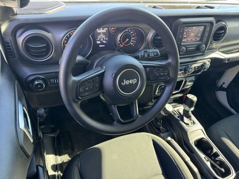 Used 2021 Jeep Wrangler Sport image 16