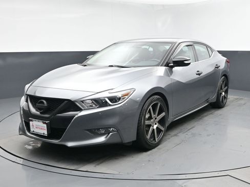Used 2016 Nissan Maxima SR image 1