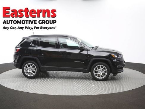 Used 2024 Jeep Compass Latitude AWD/4WD image 44
