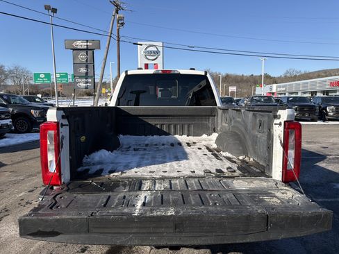 Used 2023 Ford F250 XLT w/ FX4 Off-Road Package image 30