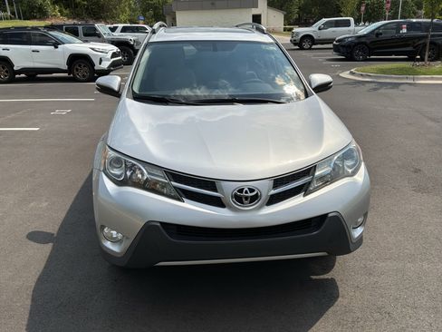 Used 2013 Toyota RAV4 XLE FWD image 3