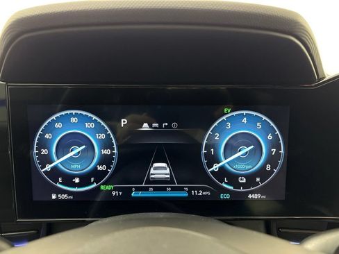 Certified 2025 Hyundai Elantra SEL FWD image 26