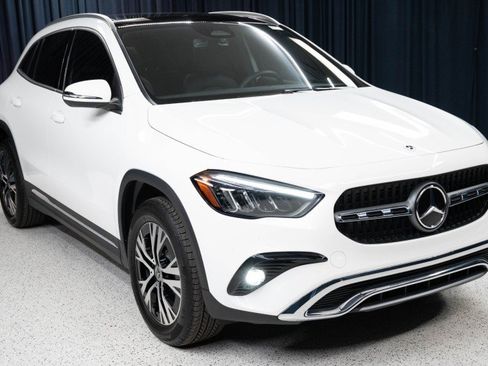 Certified 2026 Mercedes-Benz GLA 250 image 3