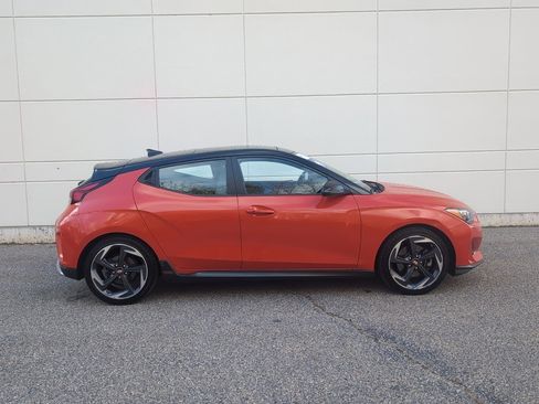 Used 2019 Hyundai Veloster Turbo Ultimate image 5
