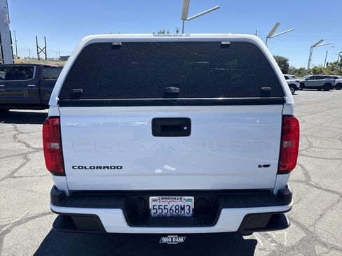 Used 2022 Chevrolet Colorado LT w/ Luxury Package AWD/4WD image 5