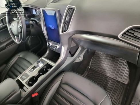 Used 2022 Ford Edge SEL w/ Convenience Package image 21