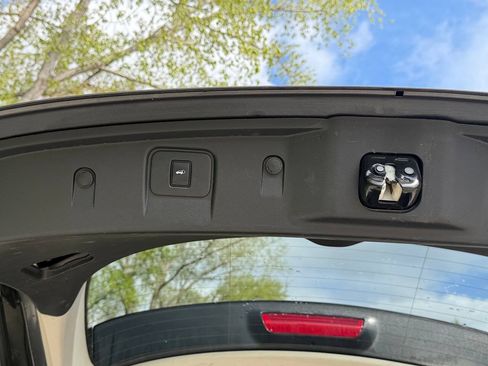 Used 2019 Nissan Murano SL w/ Cargo Package AWD/4WD image 5