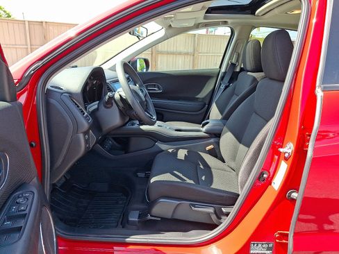 Used 2018 Honda HR-V EX image 15