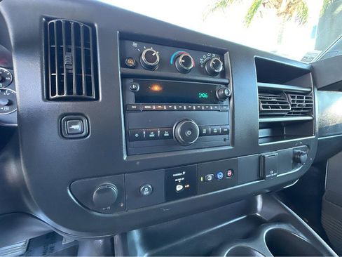 Used 2021 Chevrolet Express 2500 w/ Driver Convenience Package image 23