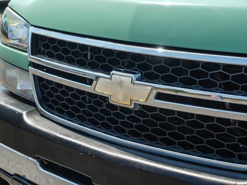 Used 2007 Chevrolet Silverado 2500 W/T RWD image 9