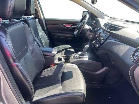 Used 2022 Nissan Rogue Sport SL w/ Premium Package AWD/4WD image 8