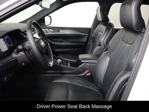 Used 2023 Jeep Grand Cherokee L Overland w/ Luxury Tech Group IV image 16