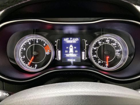 Used 2019 Jeep Cherokee Latitude Plus image 25