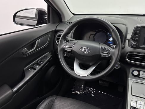 Used 2021 Hyundai Kona Limited w/ Cargo Package image 29