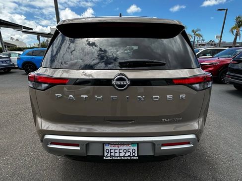 Used 2023 Nissan Pathfinder Platinum FWD image 7