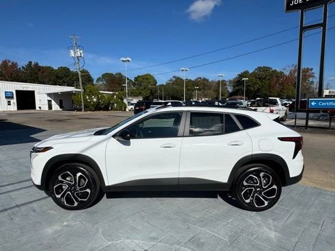 New 2026 Chevrolet Trax RS w/ Driver Confidence Package image 4