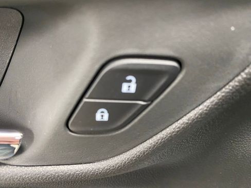New 2026 Chevrolet Trax LT FWD image 32