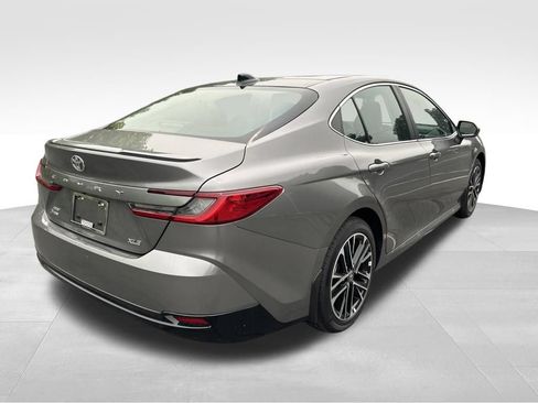 Certified 2026 Toyota Camry XLE AWD/4WD image 5