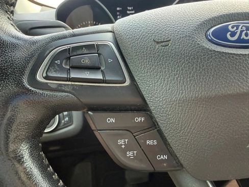 Used 2019 Ford Escape SEL AWD/4WD image 17