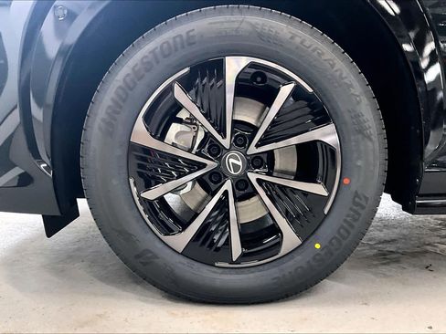 New 2026 Lexus RZ 450e AWD image 12