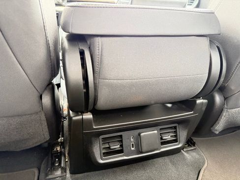 Used 2023 Chevrolet Silverado 1500 LT image 23