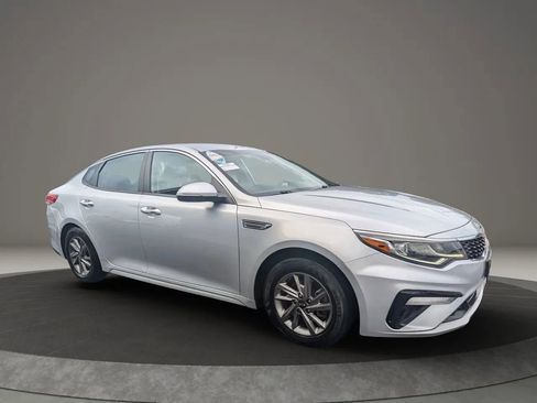 Used 2019 Kia Optima LX FWD image 4