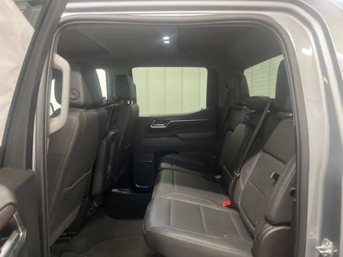 Used 2025 GMC Sierra 1500 SLT AWD/4WD image 15