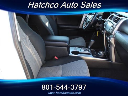 Used 2015 Toyota 4Runner SR5 AWD/4WD image 21