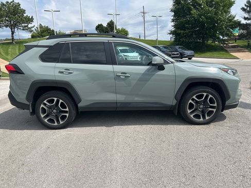 Used 2019 Toyota RAV4 Adventure AWD/4WD image 4