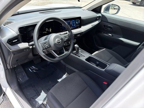 Used 2026 Nissan Kicks S FWD image 12