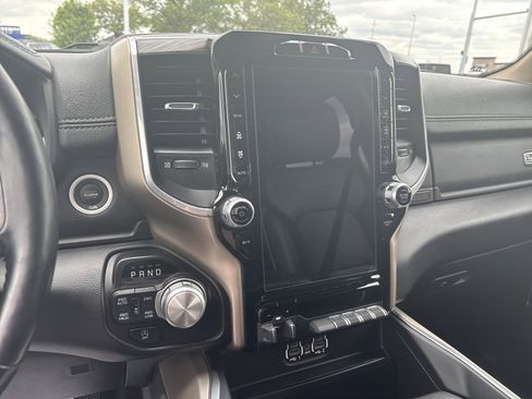 Used 2020 RAM 1500 Laramie AWD/4WD image 29