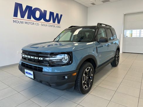 Used 2023 Ford Bronco Sport Outer Banks AWD/4WD image 2